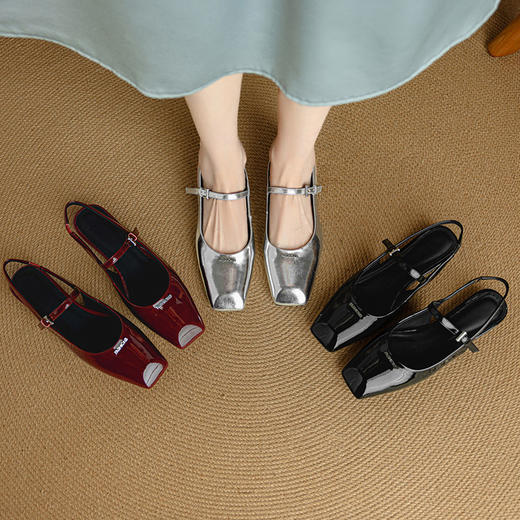 【预售5天】法式复古方头一字带后空凉鞋新款百搭通勤红色玛丽珍鞋NJMK&K1392 商品图2