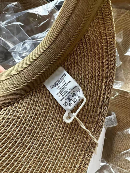 韩单正品可隆 kolon韩国限定款遮阳帽，卡其，黑色。
原价98000韩元 商品图5