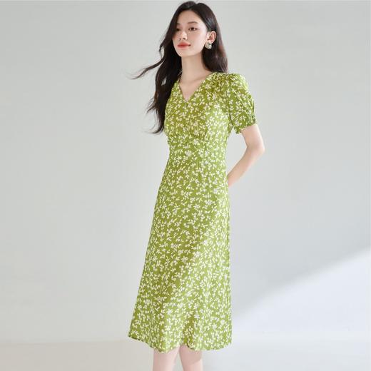 「高货sh」全新升级【铂金会员293/天猫399/差价106】(05046)洛诗琳夏季牛油果绿碎花茶歇裙2025收腰显瘦V领碎花连衣裙 商品图3