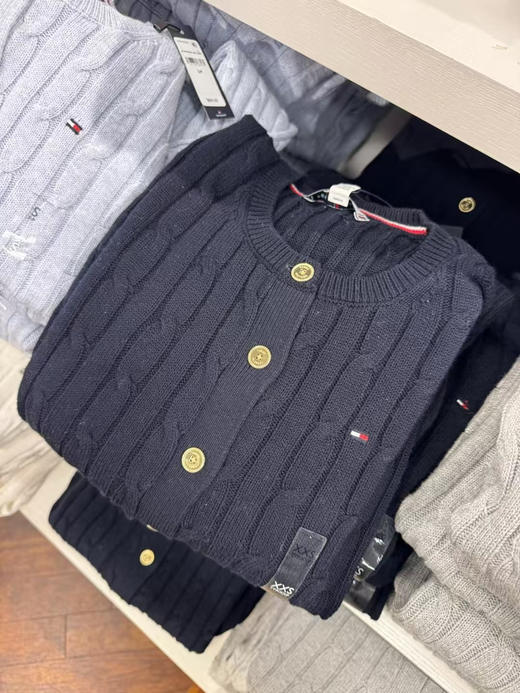 ¥399美国直邮Tommy女款麻花开衫，今年的新款纽扣改成了金属纽扣，一样好看受欢迎 商品图10