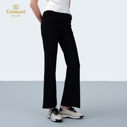 乔万尼2025新品显瘦修饰腿型百搭微喇裤ED2F575 商品图1