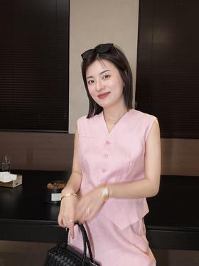 良木礼——亚麻套装