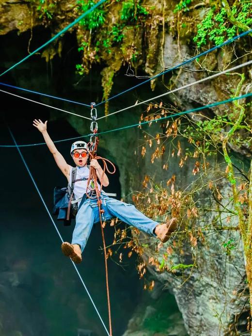 【寒假亲子】硬核贵州,VIP包场探索“地心迪士尼”,攀爬悬崖咖啡,房车森林露营,FAST天眼探秘!小七孔\古寨|5~65岁亲子 商品图0