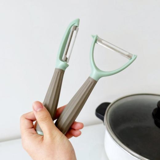 💥到手两把‼【进口品牌JP•sk5削皮刀】304不锈钢， 软硬皆可削❗省时省力，🉐提升厨房幸福感的小神器~ 🔺锋利刀头，耐磨耐用不卡皮  商品图3