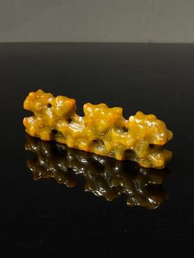 黄沁白玉镂雕奇石石形笔搁，顺丰包邮