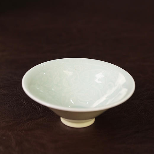 倚云煮泉内模印凤凰斗笠米黄釉 商品图1