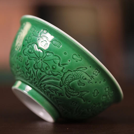 倚云煮泉 鱼藻 外雕刻 绿釉 压手杯 商品图2