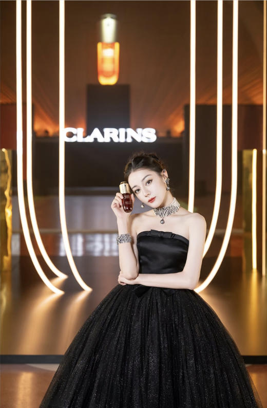 【第九代·娇韵诗双萃精华50ml】让你抗老更扛老抗老buff直接拉满 【外源扛老科技】+【内源焕活科技】的组合拳 还能从肌肤底层阻隔未来的肌肤老化问题! 商品图3