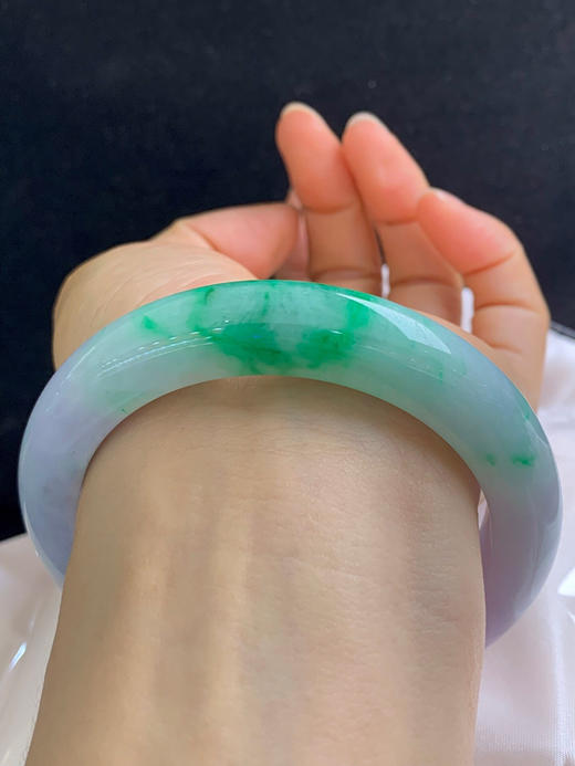 620121，61圈口，细腻春彩正圈平安镯，紫底飘辣绿 商品图4