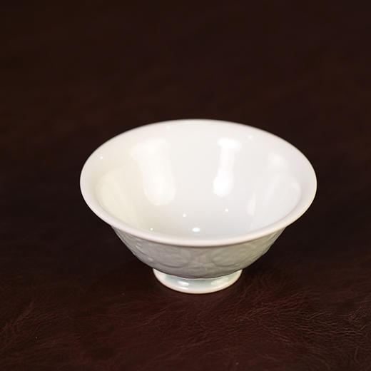 倚云煮泉 鱼藻 外雕刻 青釉 压手杯 商品图1