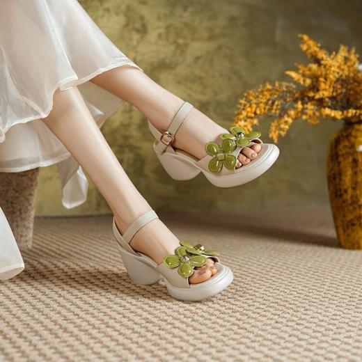 【预售5天】8CM小个子增高厚底拼色花朵凉鞋，粗跟一字带高跟鞋BXJ&612-1 商品图2