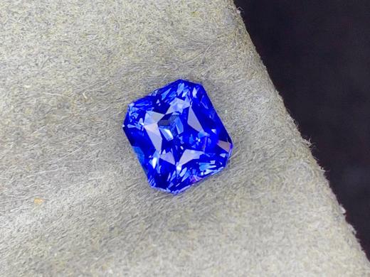 1.56ct刻面蓝宝石裸石 商品图0
