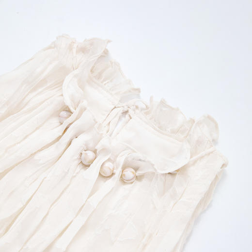 法式复古优雅串珠木耳边挂脖领压花衬衫女夏季捏褶衬衣V1050636 商品图5