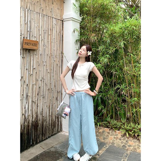 <曾小咸推荐>半拉链正肩短袖T恤女夏季设计感 商品图3