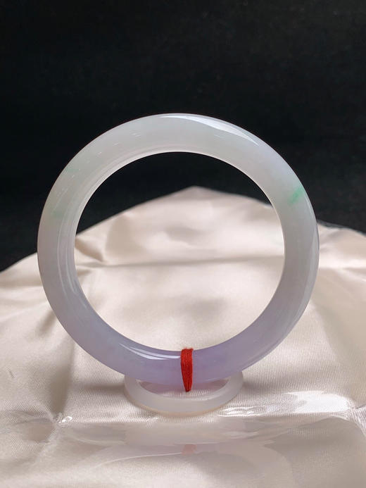 620119，52.2圈口，糯化飘紫细圆条美人条，水头好，半截粉紫色，飘两处绿花 商品图3