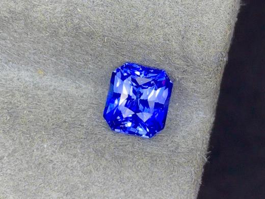 1.56ct刻面蓝宝石裸石 商品图3