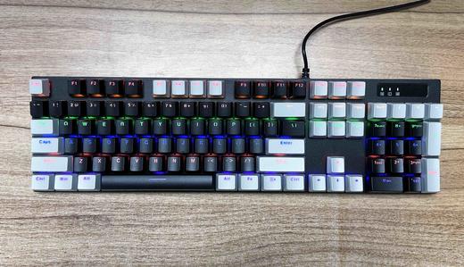 磁动力ZK100 青轴机械键盘有线104键电竞游戏办公专用 商品图8