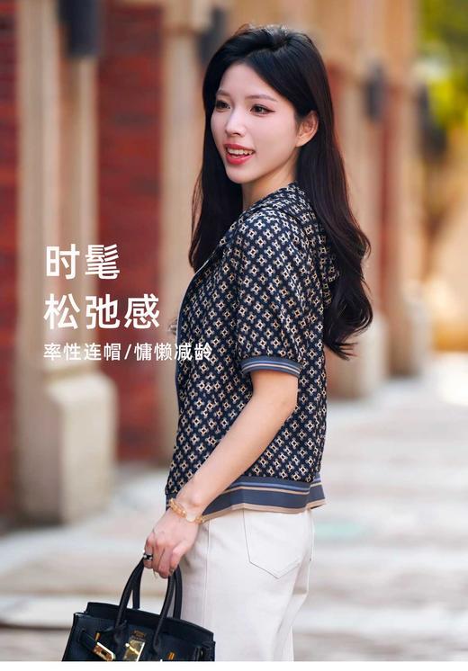 现货不补 臣禾	【老钱风真丝上衣】  连帽短袖休闲拉链外套	JZ251010138 商品图0