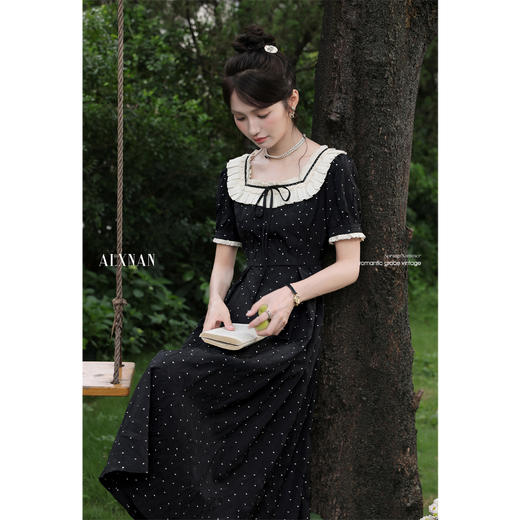 【65折秒杀】鹿向南「赫本庄园」法式气质小波点连衣裙女夏设计感黑色短袖长裙 商品图0