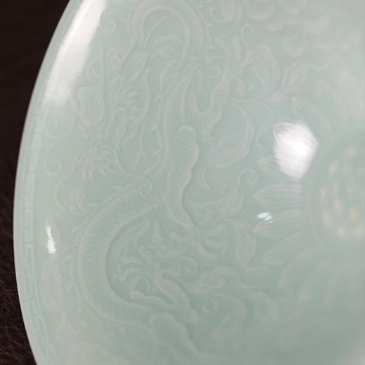 倚云煮泉 内模印 龙纹 青釉 斗笠杯 商品图2