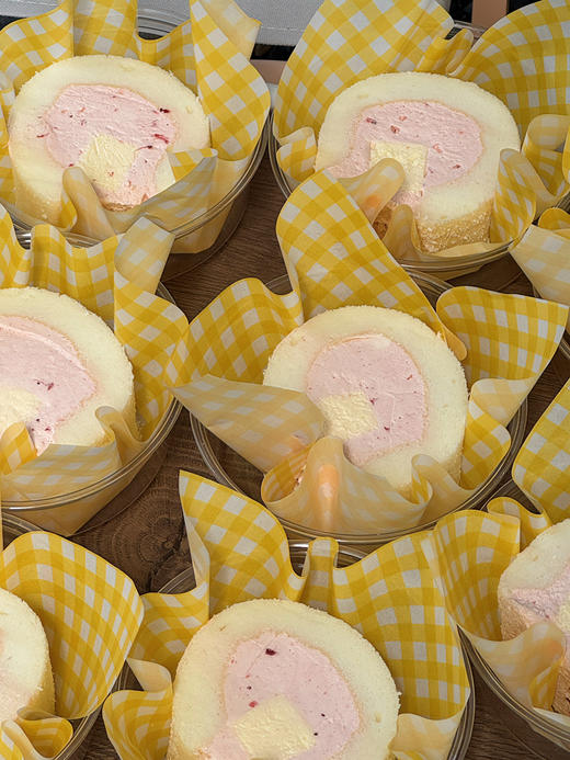 椰香芝士草莓卷卷 商品图0