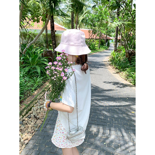 <曾小咸推荐>字母花朵刺绣短袖T恤碎花短裙 商品图4