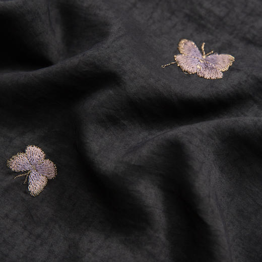 丁摩 真丝香云纱蝴蝶刺绣立领连肩袖衬衣女100桑蚕丝显瘦上衣夏新款5ZF-52049 商品图3