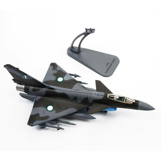 【长春航展、九三阅兵纪念品·新品重磅】特尔博1:72歼10CE巴基斯坦涂装歼10ce模型 飞机挂载PL-15导弹 商品图2