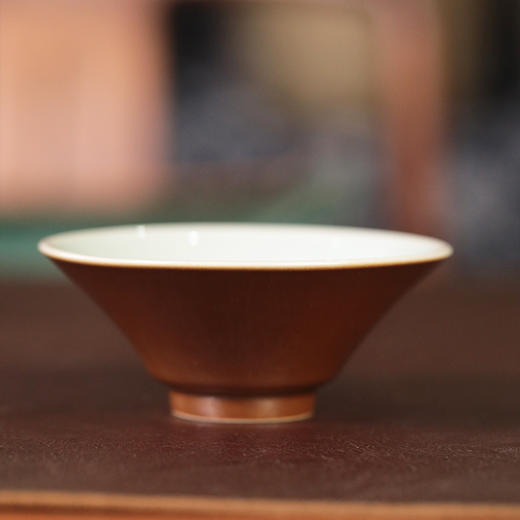 倚云煮泉 内模印 鱼藻纹 紫金釉 斗笠杯 商品图0