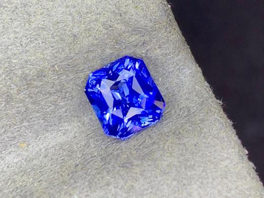 1.56ct刻面蓝宝石裸石 商品图1