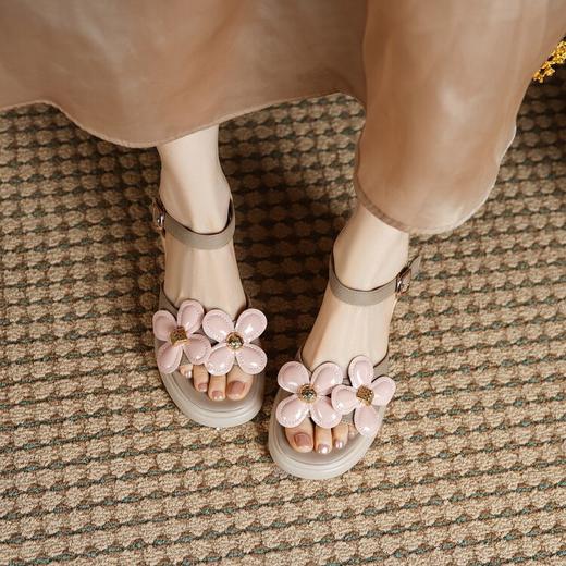 【预售5天】8CM小个子增高厚底拼色花朵凉鞋，粗跟一字带高跟鞋BXJ&612-1 商品图3