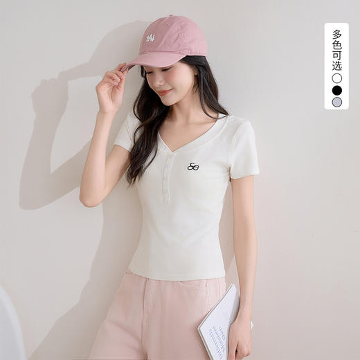 西遇修身正肩短袖t恤女2025年新款休闲美式显瘦v领短款上衣SS150198 商品图0