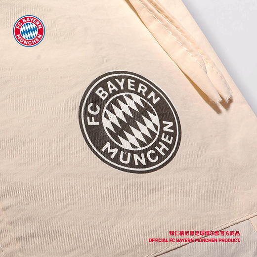 【官方正版】拜仁足球俱乐部丨夏季米白色口袋短裤户外运动裤舒适透气 商品图4