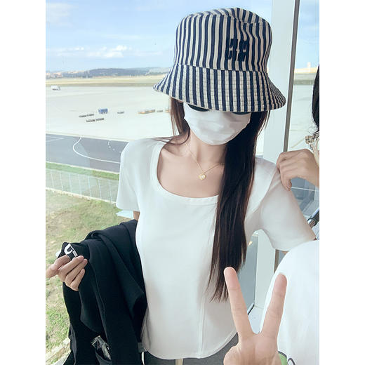 <曾小咸推荐>方领正肩短袖T恤女夏季收腰修身 商品图1