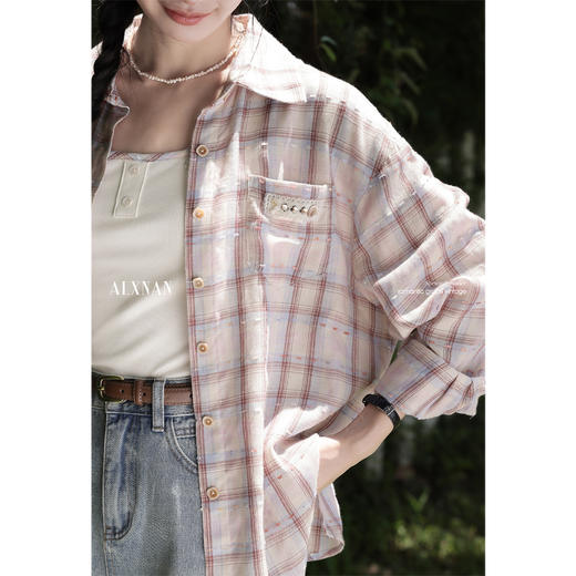 鹿向南「童话镇」粉色格子防晒衬衫女夏新款长袖衬衣薄款外套上衣 商品图1