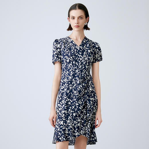 EITIE爱特爱夏季新款舒适印花V领显瘦收腰鱼尾连衣裙7807557 商品图2