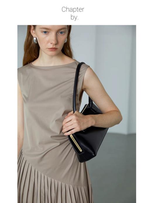 Chapter by/CBS23D33/一字领下摆压轴无袖气质连衣裙 商品图2