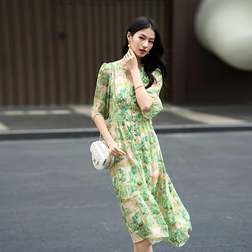 丁摩 春夏新品女装V字单排扣印花真丝收腰显气质桑蚕丝连衣裙5ZF-90480 商品图2