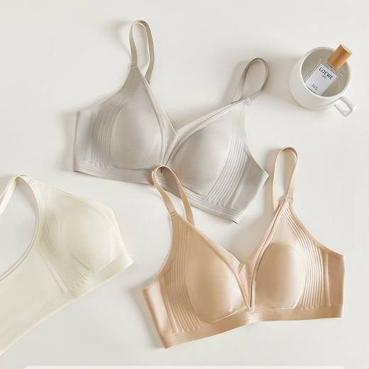 原版深V显小兔耳朵超薄内衣 缎面大气 商品图2