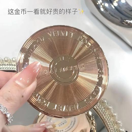 发财粉饼！用一次，就爱上的【嘉利玛金币粉饼】 我愿称之为吸金粉饼...财阀千金既视感!! 商品图0