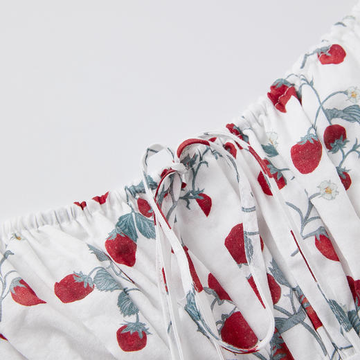 ROMI STUDIO“法式优雅”草莓手绘印花全棉细吊带连衣裙 RWCSLY3200(现货） 商品图2