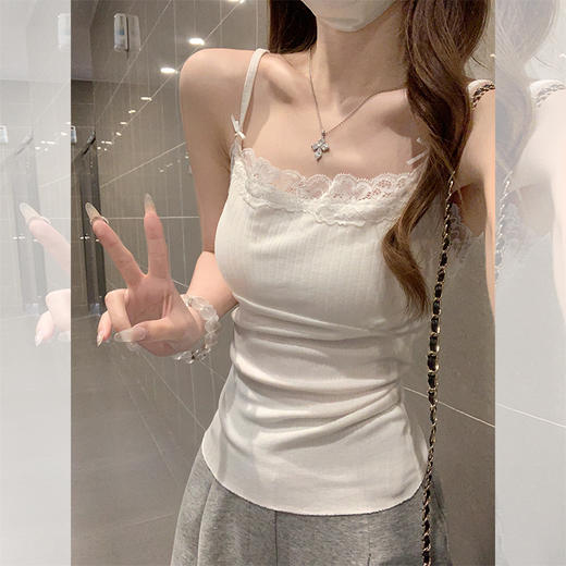 西遇针织吊带背心女夏季新款蝴蝶结蕾丝拼接修身短款上衣SS050880 商品图2