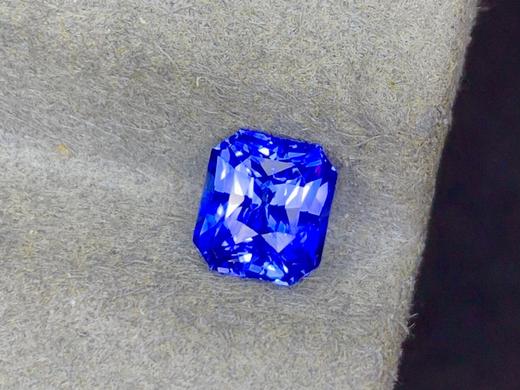 1.56ct刻面蓝宝石裸石 商品图2