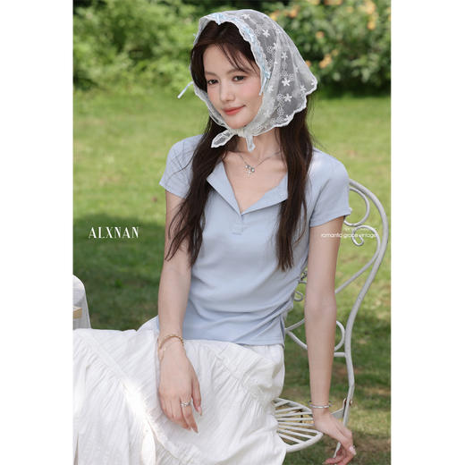 鹿向南「海岛冰盐」浅蓝色轻薄时尚t恤女夏小众正肩修身短袖上衣 商品图3