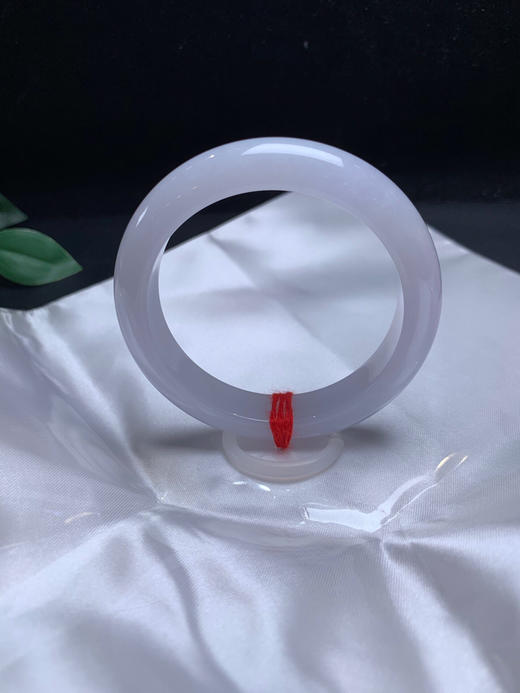 620113，53淡紫罗兰手镯，淡淡的紫罗兰底色，底妆细 干净清爽 很秀气 商品图3