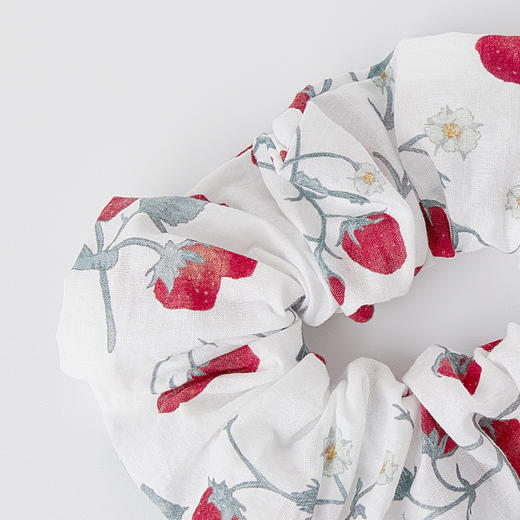 ROMI STUDIO“法式复古”竹节棉手绘草莓印花复古发圈 RWCRPY3663(现货） 商品图2