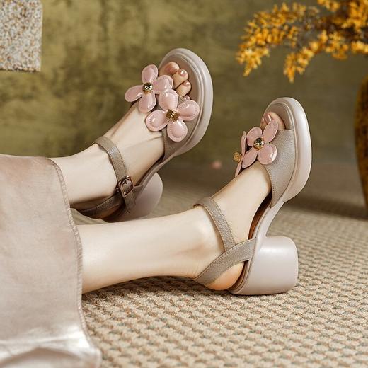 【预售5天】8CM小个子增高厚底拼色花朵凉鞋，粗跟一字带高跟鞋BXJ&612-1 商品图1