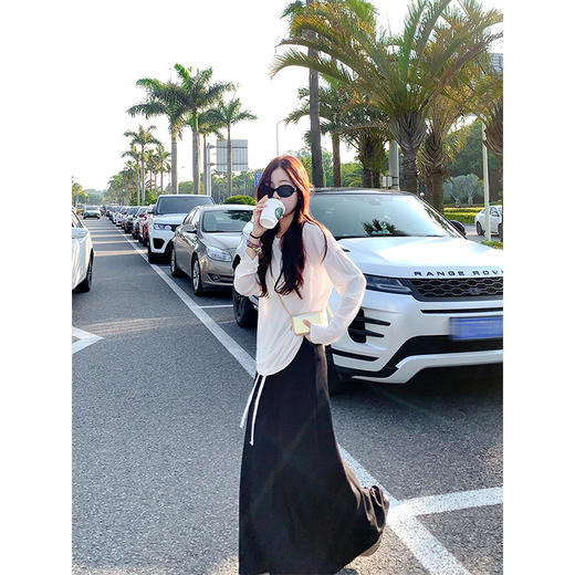 <曾小咸推荐>现货秒杀！微信超特价！3色韩系薄款长袖T恤 日常89.99 立减50 秒杀39.99！半裙秒杀79.99！！ 商品图1