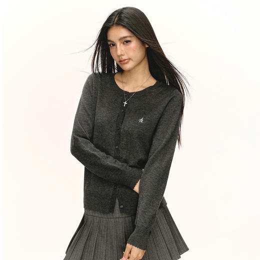 Ariseism 美式复古针织衫女2025春季新款灰色修身圆领针织开衫 商品图2