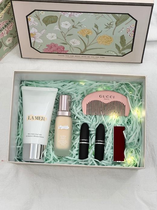 D060326优雅浪漫海蓝洁面彩妆森系珍珠礼盒 商品图4